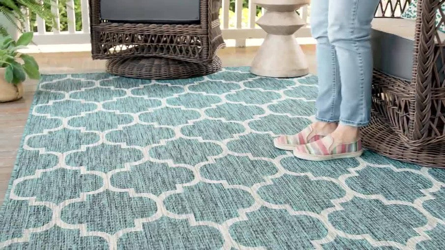 Find The Right Outdoor Rug For Your Space