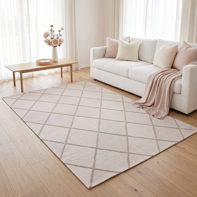 Levo Pearl Diamond Rug
