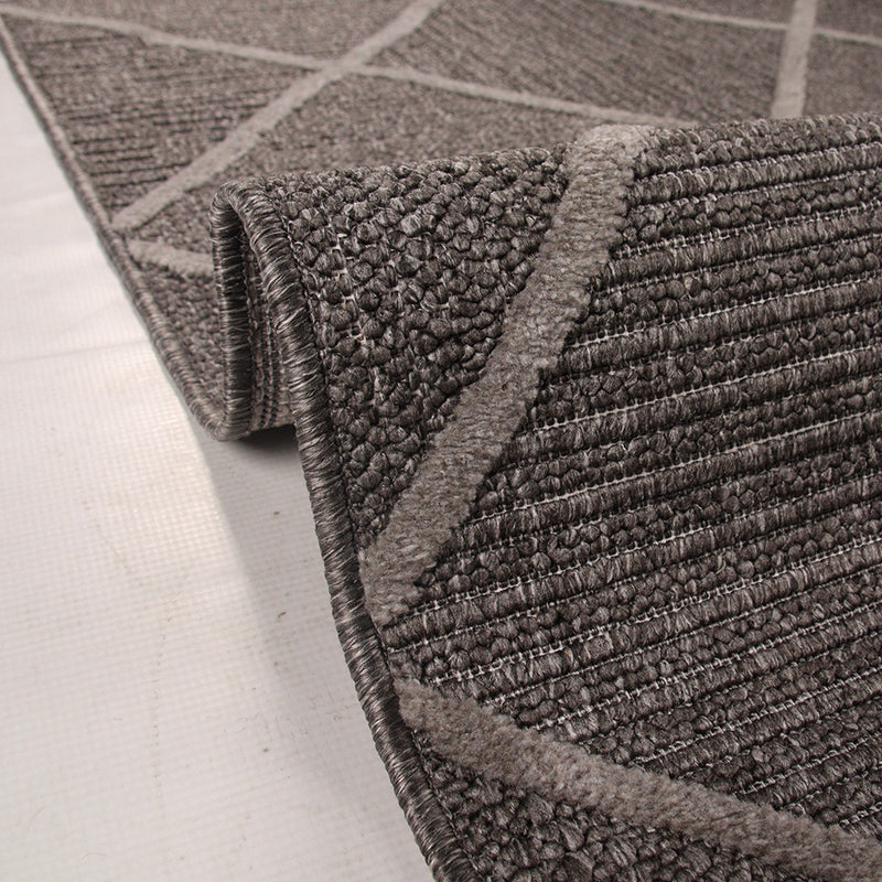 Levo Dark Grey Diamond Rug