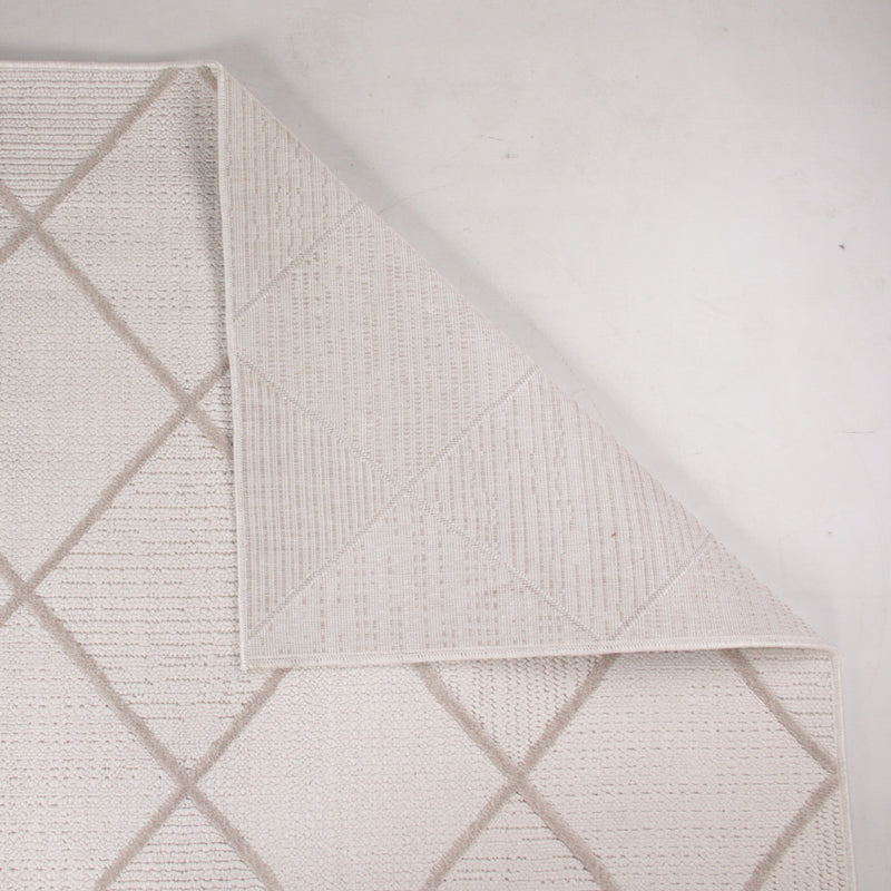 Levo Pearl Diamond Rug