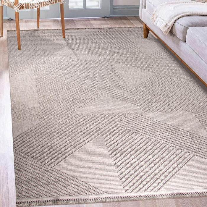Favori Triangle Pattern Grey Rug - Kristal Carpets